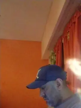 Cam4 Live Sex Cam of Hey323232