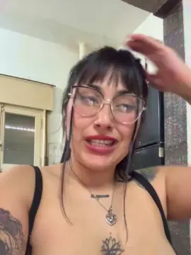 Cam4 Nude Webcam of Lareyni26