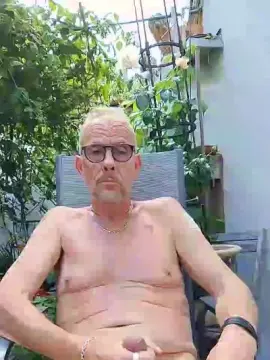 Cam4 Live Sex of vitus3