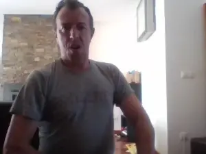 Cam4 Free Live Porn of paudxumbo69