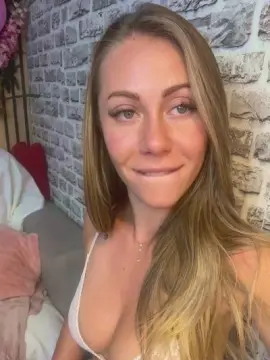Cam4 Live Porn of Loretino1
