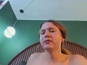 Cam4 Live Sex of shannel__queen