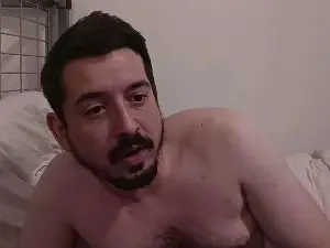 Cam4 Free Live Porn of GutsXbsk