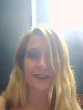 Cam4 Live Sex of Traucka