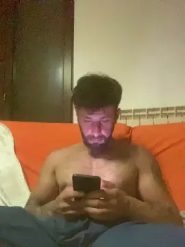 Cam4 Free Live Porn of cecciotti97