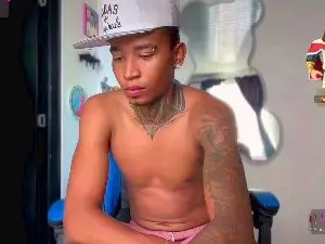 Cam4 Private Sex Chat of blackk_latino