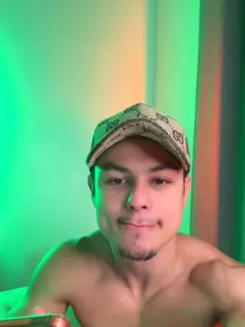 Cam4 Watch Live Sex Cams of kayobrando