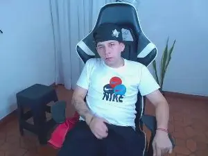 Cam4 Free Porn Cam of 420liam1