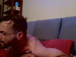 Cam4 Sex Cam of Chicosexyhetero