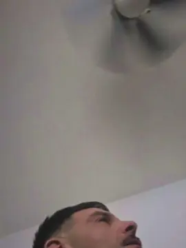 Cam4 Sex Cam of Chicosexyhetero