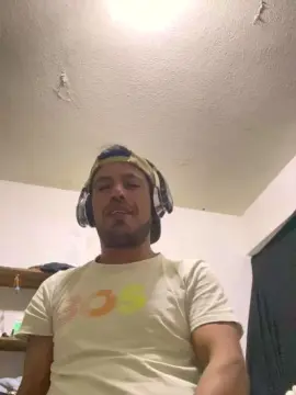 Cam4 Live Sex of Brandoncarlosa