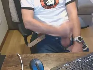 Cam4 Adult Webcam of Mr_Average_UK