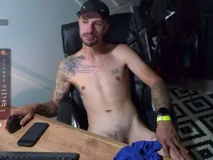 Cam4 Best Webcam of monsieurguitsxx