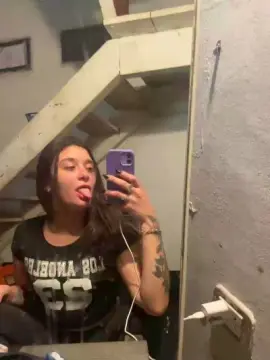 Cam4 Sex Chat of Chinitax22