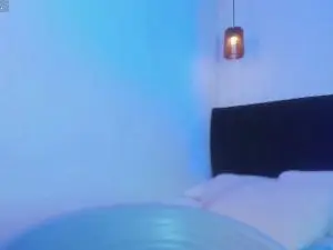 Cam4 Free Live Porn of dolly_zoe