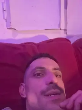 Cam4 Free Live Porn of rafabr91