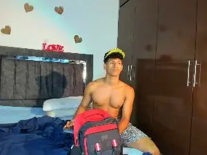 Cam4 Free Live Porn of NicolasAthletic