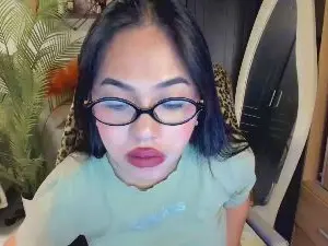 Cam4 Sex Cam of Mia_Collinxs