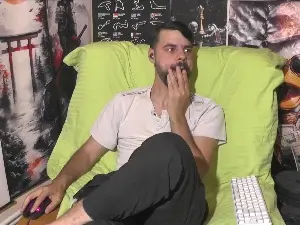 Cam4 Live Sex of hornymaster93