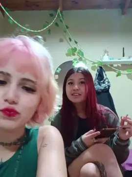 Cam4 Free Live Porn of redhot241