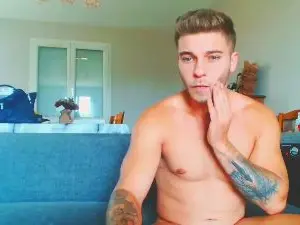 Cam4 Watch Live Sex Cams of Elka_fit28