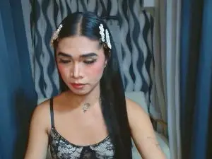 Cam4 Free Live Porn of Litlle_yhanie