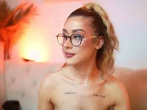 Cam4 Best live sex cam show of AileenKiss