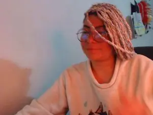 Cam4 Sex Cam of cindy_rockefel5
