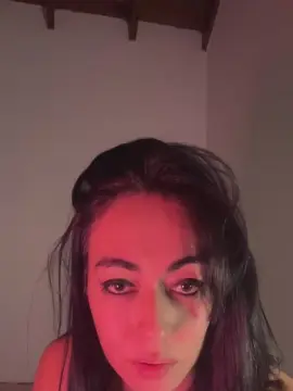 Cam4 Live Porn of BrattyYani