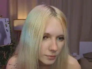 Cam4 Free Live Porn of BeverleyLambey