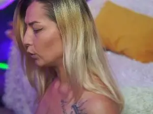 Cam4 Adult Webcam of MichelleJo