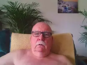 Cam4 Live Sex of carebear2022