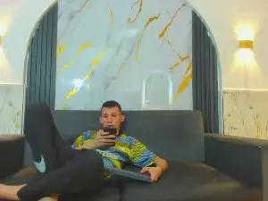 Cam4 Live Sex Cam of Andrew_stv