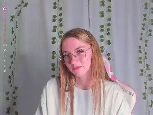 Cam4 Best Webcam of ElviraYorio