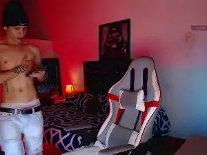 Cam4 Free Porn Cam of santiagocutexxx