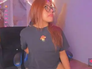 Cam4 Nude Webcam of Freya_Miller_