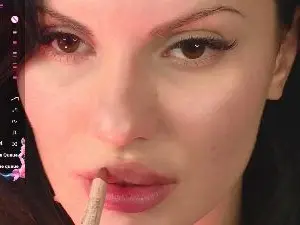 Cam4 Live Sex of KarenWeaver