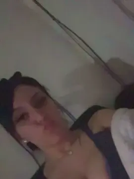 Cam4 Free Live Porn of Nahirrrr