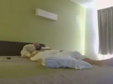 Cam4 Free Live Porn of Number1dad_