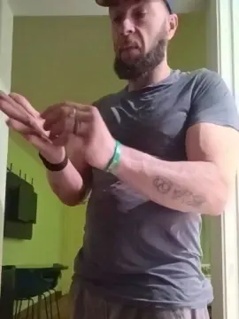 Cam4 Free Porn Cam of Number1dad_