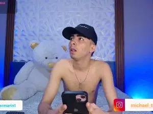 Cam4 Private Sex Chat of Michaell_twinkk