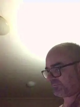 Cam4 Sex Chat of Oscar7523