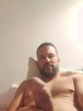 Cam4 Watch Live Sex Cams of Landry84