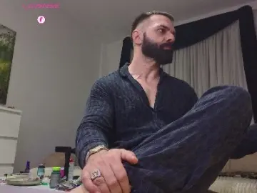Cam4 Live Porn of GipsyKingRo