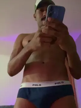 Cam4 Free Live Porn of Everton2123