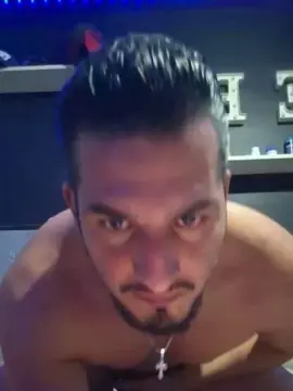 Cam4 Live Porn of Isain3