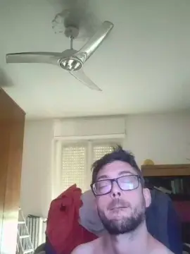Cam4 Free Porn Cam of teuz90