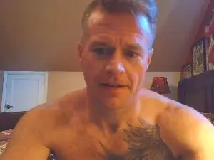 Cam4 Adult Webcam of DILFiGuess1