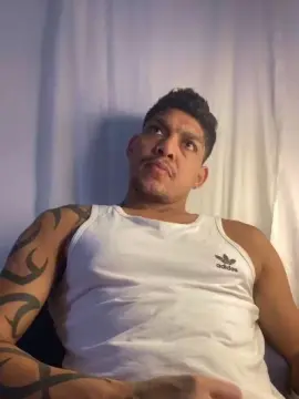 Cam4 Nude Webcam of moreno23tatuado
