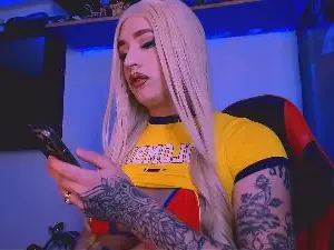 Cam4 Live Sex of Agatha_kin